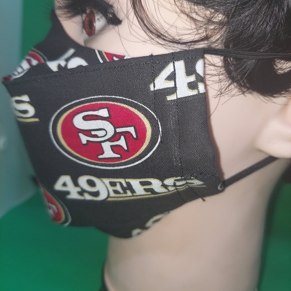 3D Face Masks- Time to play Football - Picture 4 of 9